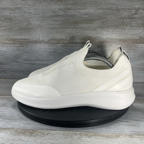 UGG Shoes - Koolaburra by UGG Women's Yosha white Knit Slip-on Sneakers Size 11